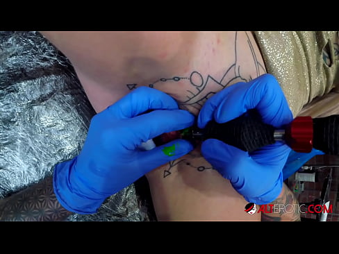 ❤️ Sully Savage, o bunăciune extrem de tatuată, și-a făcut un tatuaj pe clitorisul ei ☑ at ro.passiveincome1.ru ﹏